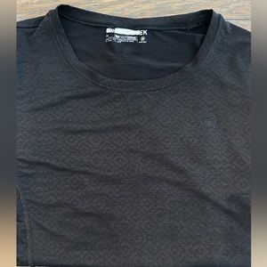 Ariat Ariattek Baselayer Size M New Without Tags Pit to Pit 17 1/2